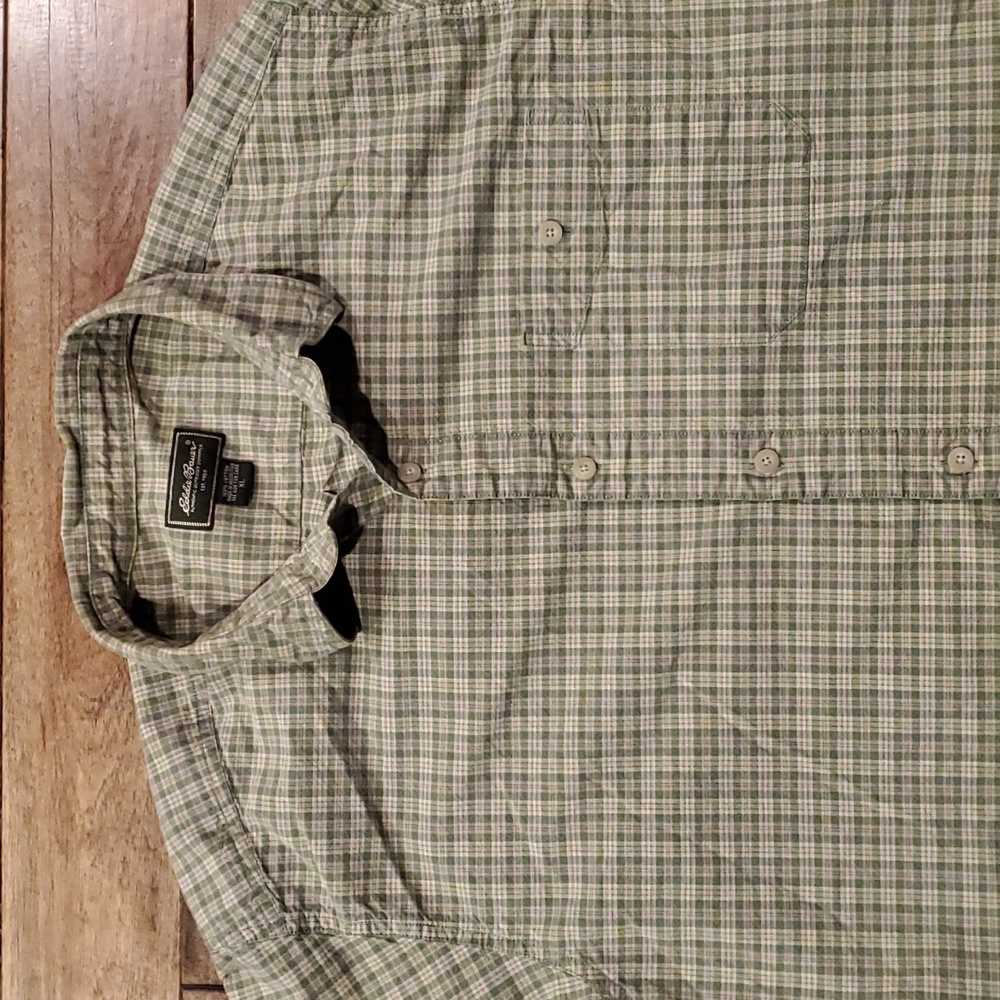 Men's Eddie Bauer plaid‎ button-front